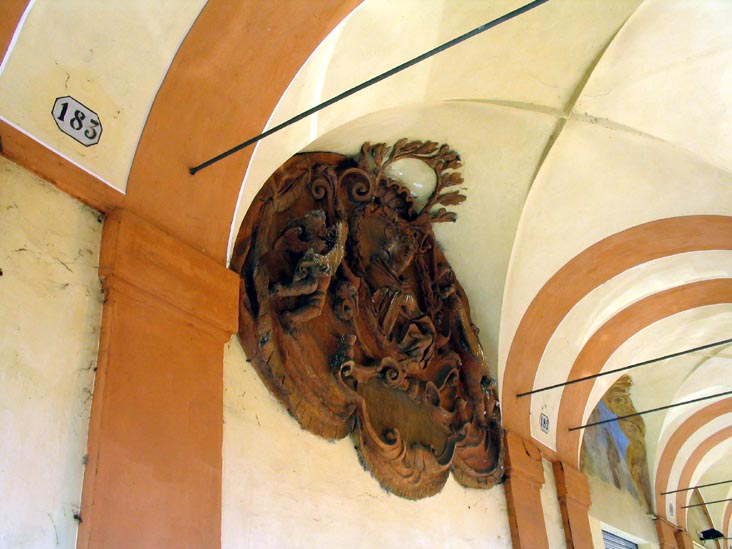 182-183 Via Saragozza, Bologna, Emilia-Romagna, Italy