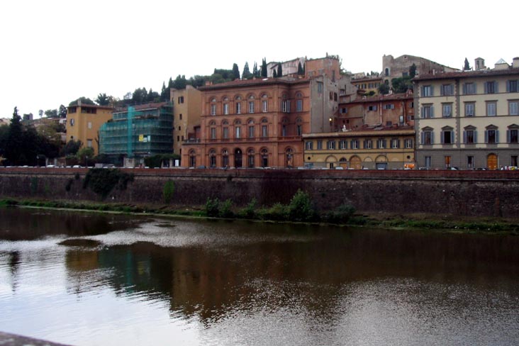 Arno River, Lungarno Torrigiani, Florence, Tuscany, Italy