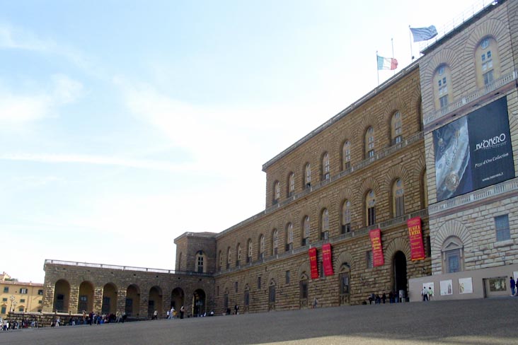 Piazza Pitti, Oltrarno, Florence, Tuscany, Italy