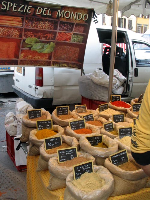 Spices, Piazza Santa Croce, Florence, Tuscany, Italy