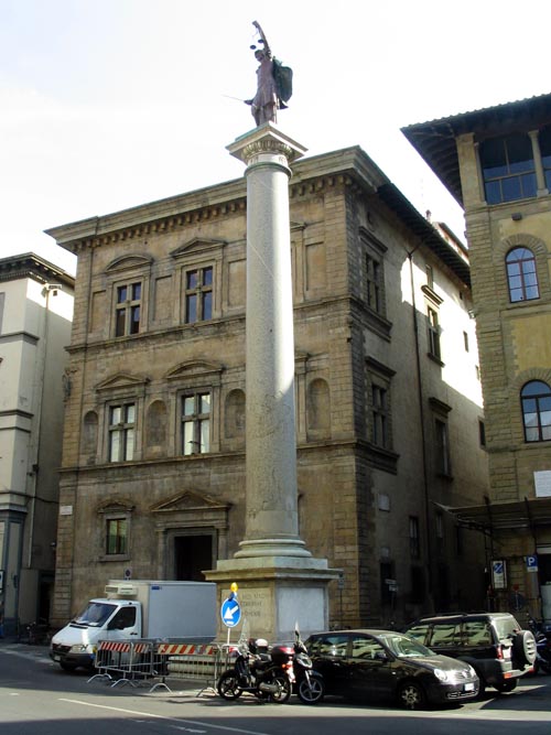 Piazza Santa Trinita, Florence, Tuscany, Italy