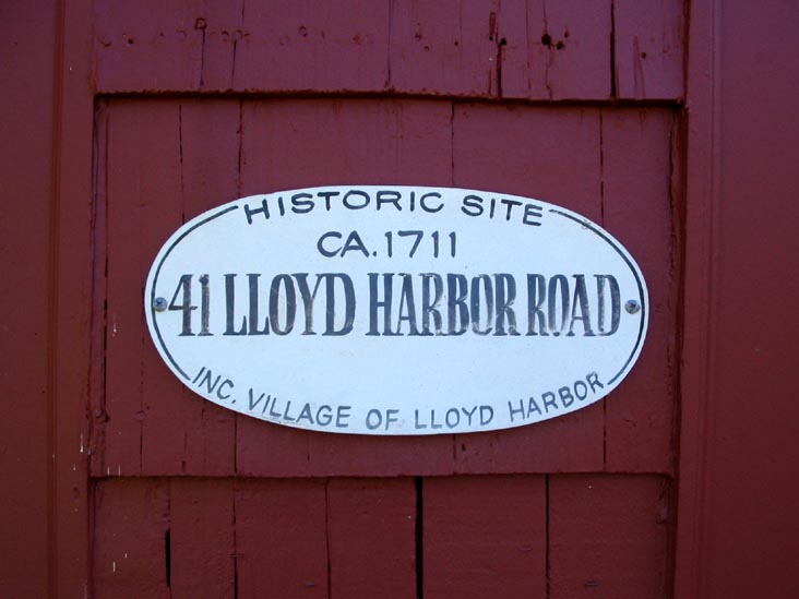 Henry Lloyd Manor House, 41 Lloyd Harbor Road, Lloyd Harbor, New York