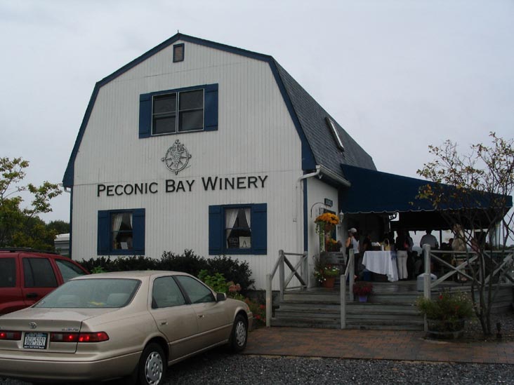 Peconic Bay Winery, 31320 Main Road, Cutchogue, New York, October 8, 2005