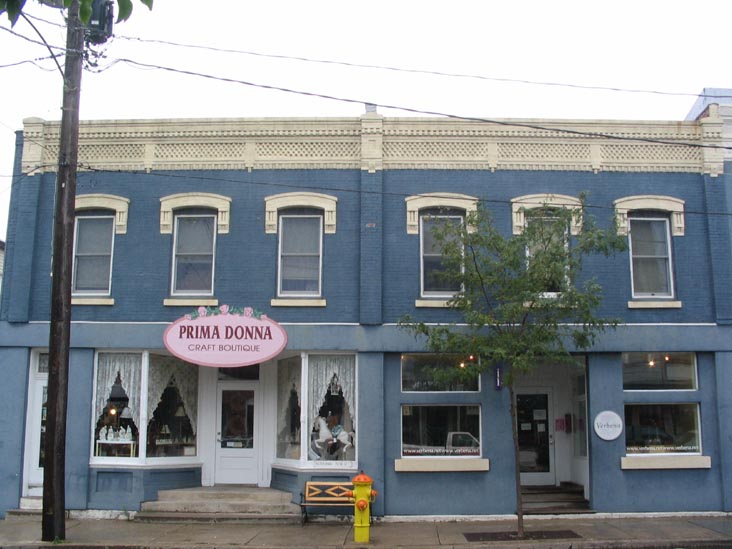 123 Main Street, Greenport, New York