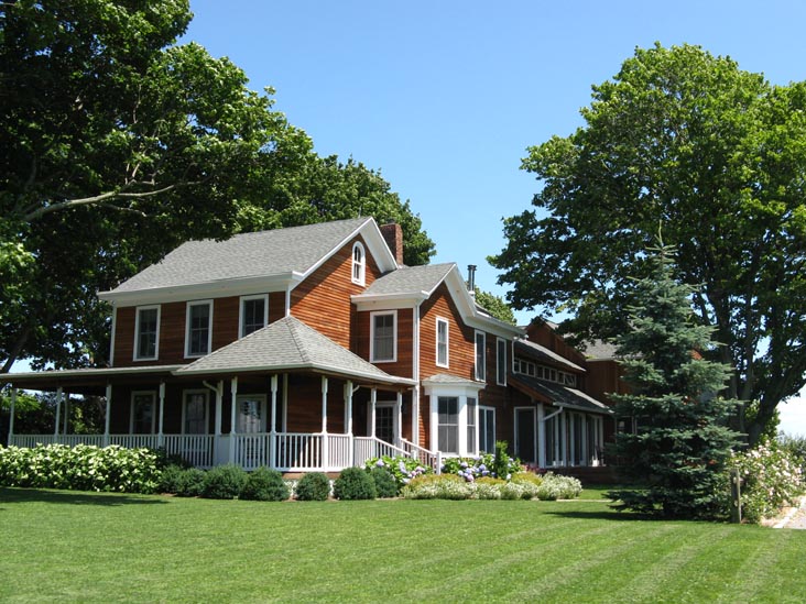 Shinn Estate Farmhouse, Shinn Estate Vineyards, 2000 Oregon Road, Mattituck, New York, July 4, 2009