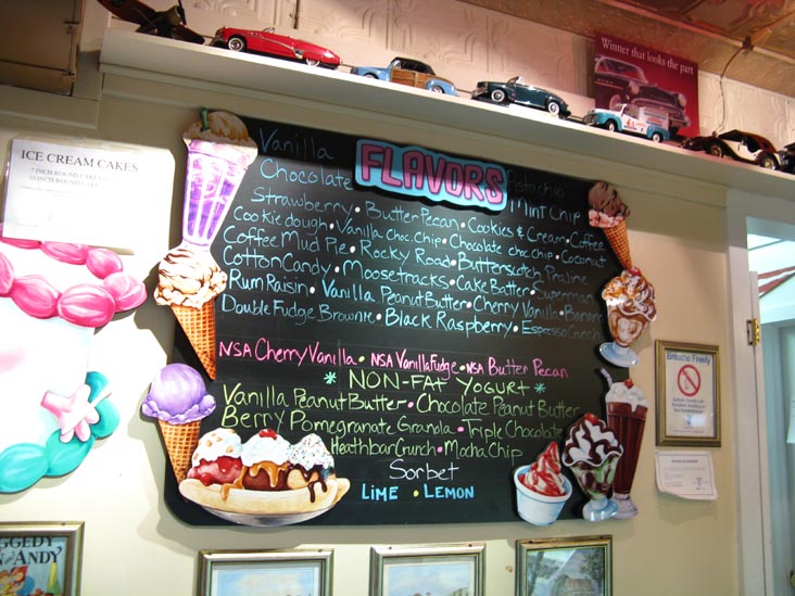 Scoop Du Jour, 35 Newtown Lane, East Hampton, New York