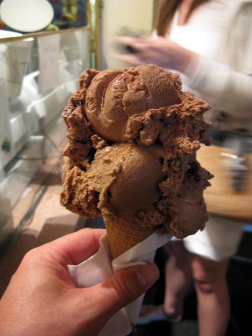 Scoop Du Jour, 35 Newtown Lane, East Hampton, New York