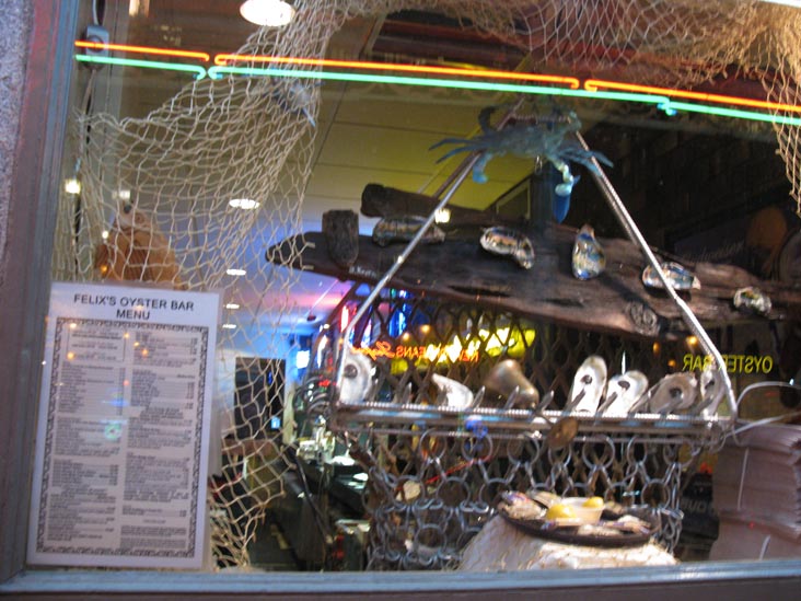 Felix's Restaurant & Oyster Bar, 739 Iberville Street, French Quarter, New Orleans, Louisiana