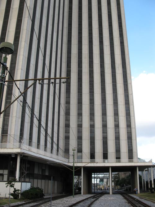 World Trade Center of New Orleans, 2 Canal Street, New Orleans, Louisiana