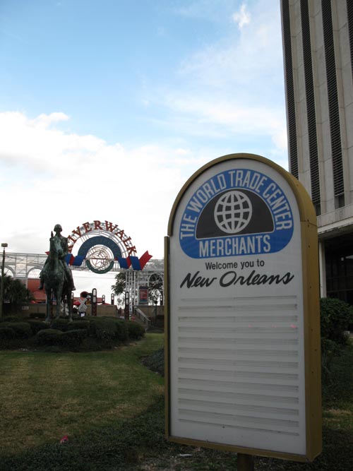 World Trade Center of New Orleans, 2 Canal Street, New Orleans, Louisiana