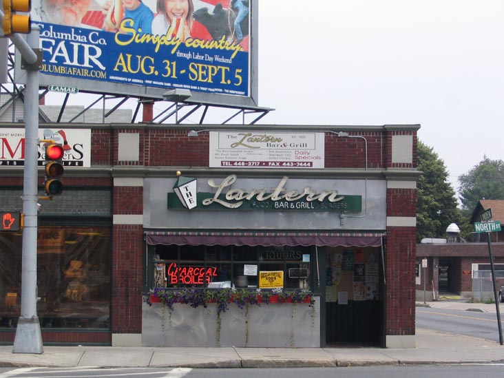 The Lantern Bar & Grill, 455 North Street, Pittsfield, Massachusetts