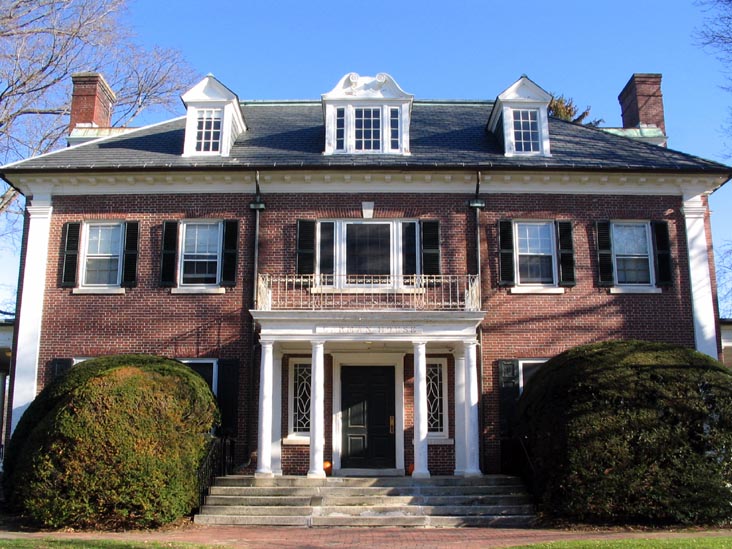 Garman House, Town Green, Amherst, Massachusetts