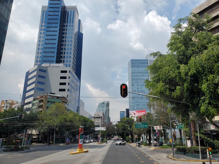 Avenida Insurgentes Sur, Capital Bus Circuito Centro-Sur Tour, Mexico City/Ciudad de México, Mexico, August 6, 2021