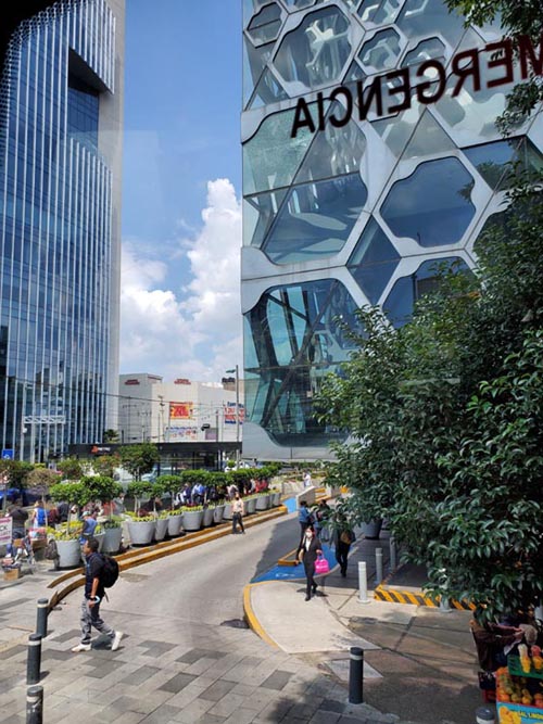 Avenida Insurgentes Sur, Capital Bus Circuito Centro-Sur Tour, Mexico City/Ciudad de México, Mexico, August 6, 2021