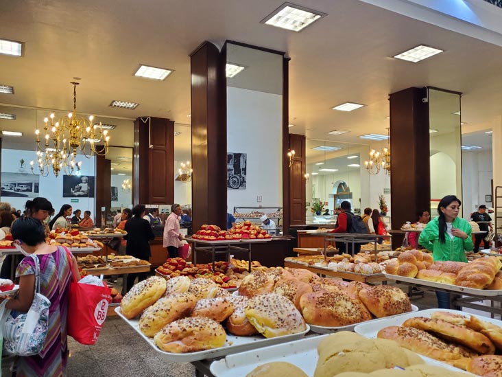 Pastelería Ideal, República de Uruguay 74, Centro Histórico, Mexico City/Ciudad de México, Mexico, August 28, 2023
