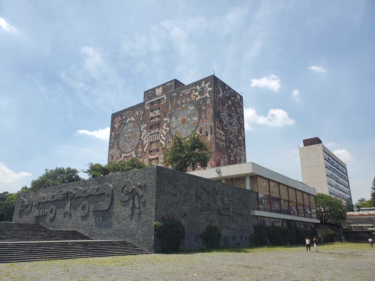 Biblioteca Central/Central Library, Ciudad Universitaria, Mexico City/Ciudad de M&eacute;xico, Mexico, September 4, 2023