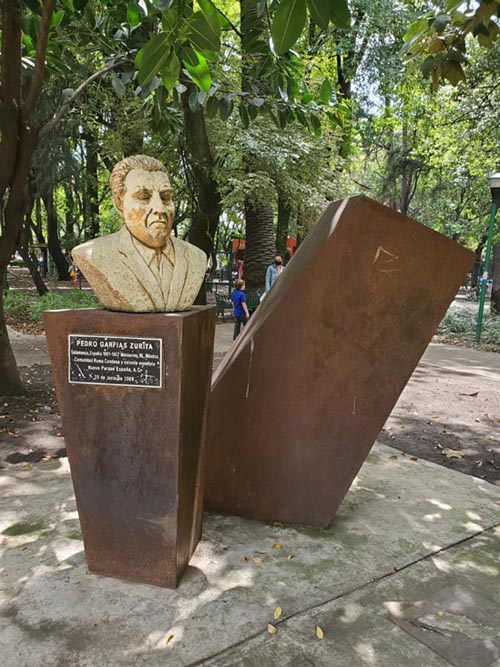 Pedro Garfias Bust, Parque España, Condesa, Mexico City/Ciudad de México, Mexico, August 10, 2021