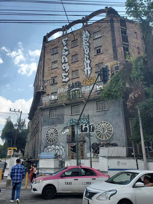 Avenida Niños Héros and Calle Dr. J. Navarro, Colonia Doctores, Mexico City/Ciudad de México, Mexico, September 2, 2023