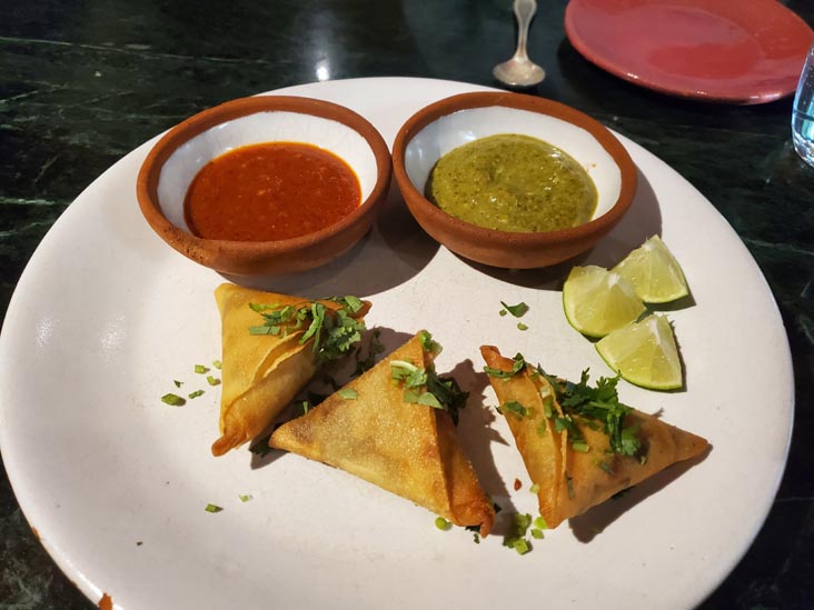 Samosas de Suadero, Masala y Maiz, Calle Marsella 72, Colonia Juárez, Mexico City/Ciudad de México, Mexico, August 11, 2021
