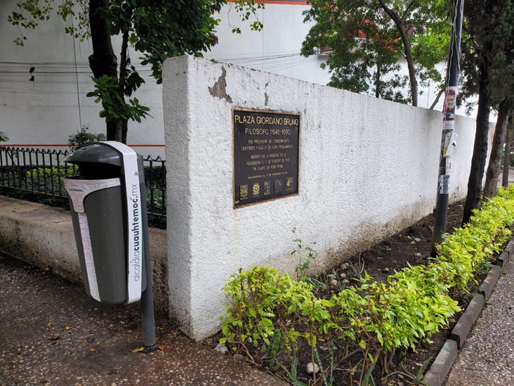 Plaza Giordano Bruno, Colonia Juárez, Mexico City/Ciudad de México, Mexico, August 3, 2021
