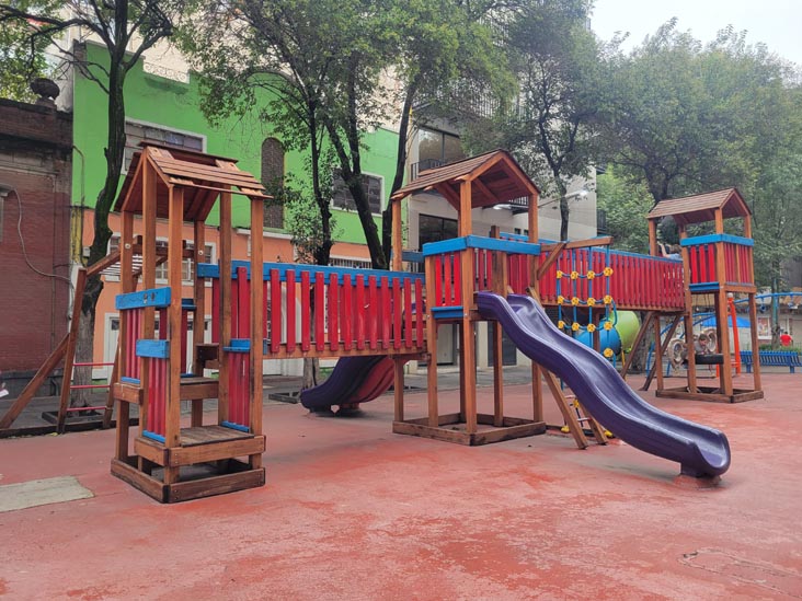 Plaza Giordano Bruno, Colonia Juárez, Mexico City/Ciudad de México, Mexico, August 3, 2021