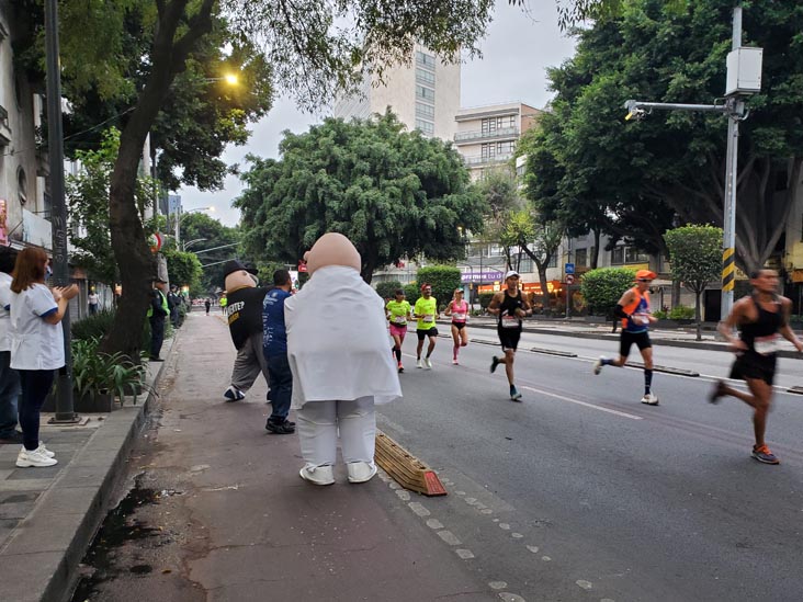 Mexico City Marathon, Maratón de la Ciudad de México, Avenida Insurgentes Sur at Calle Aguascalientes, Mexico City, Mexico, August 27, 2023