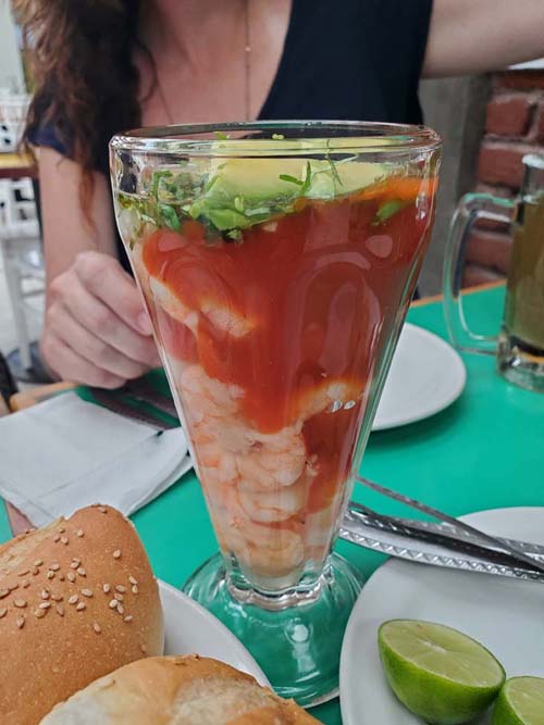 Camarón Coctele, Romulo's, Mercado 1 de Diciembre, Narvarte, Mexico City/Ciudad de México, Mexico, September 2, 2023