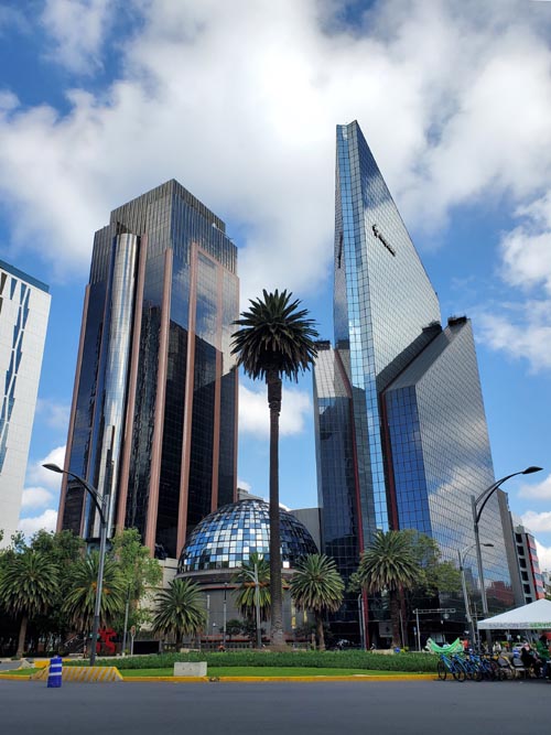 Glorieta de la Palma, Paseo de la Reforma, Mexico City/Ciudad de México, Mexico, August 15, 2021