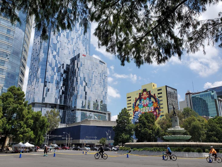 Torre Diana and Fuente de La Diana Cazadora, Paseo de la Reforma, Mexico City/Ciudad de México, Mexico, August 15, 2021