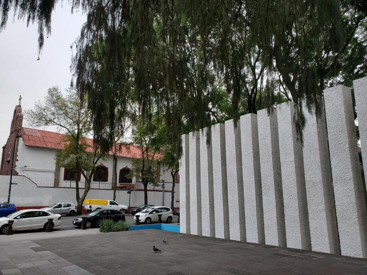 Plaza El Árbol de la Noche Triste/Plaza de la Noche Victoriosa, Calzada México-Tacuba, Popotla, Mexico City/Ciudad de México, Mexico, August 27, 2021