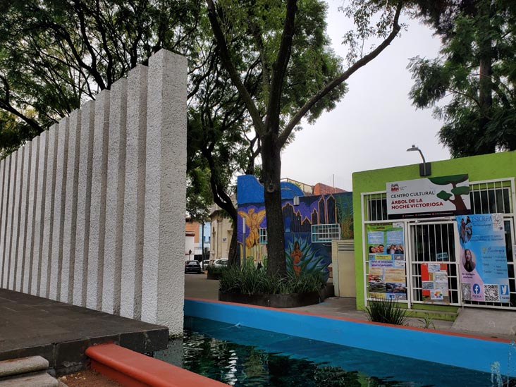 Plaza El Árbol de la Noche Triste/Plaza de la Noche Victoriosa, Calzada México-Tacuba, Popotla, Mexico City/Ciudad de México, Mexico, August 27, 2021