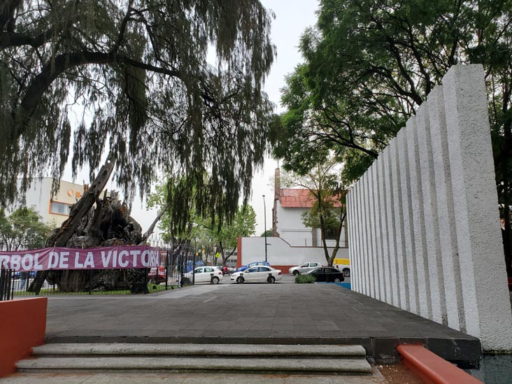 Plaza El Árbol de la Noche Triste/Plaza de la Noche Victoriosa, Calzada México-Tacuba, Popotla, Mexico City/Ciudad de México, Mexico, August 27, 2021