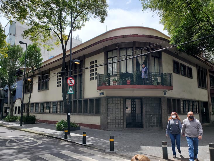 Plaza Rio de Janeiro, Colonia Roma, Mexico City/Ciudad de México, Mexico, August 22, 2021