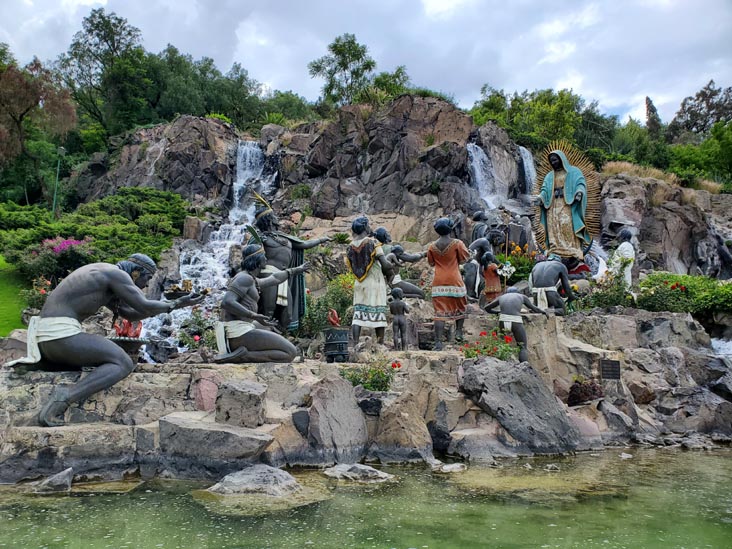 Al Jardín de las Ofrendas, Basílica de Santa María de Guadalupe, Colonia Villa de Guadalupe, Mexico City/Ciudad de México, Mexico, August 14, 2021