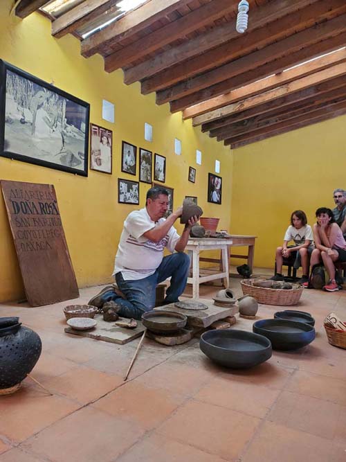 Alfarería Doña Rosa, Benito Juárez 24, San Bartolo Coyotepec, Oaxaca, México, August 22, 2023