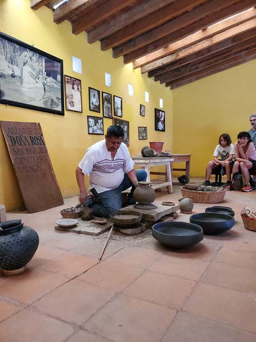 Alfarería Doña Rosa, Benito Juárez 24, San Bartolo Coyotepec, Oaxaca, México, August 22, 2023