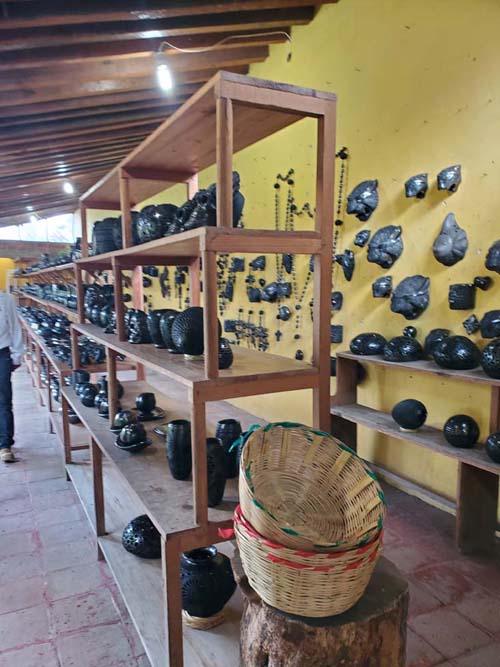 Alfarería Doña Rosa, Benito Juárez 24, San Bartolo Coyotepec, Oaxaca, México, August 22, 2023