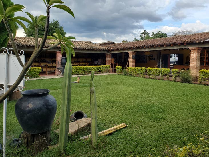 Alfarería Doña Rosa, Benito Juárez 24, San Bartolo Coyotepec, Oaxaca, México, August 22, 2023