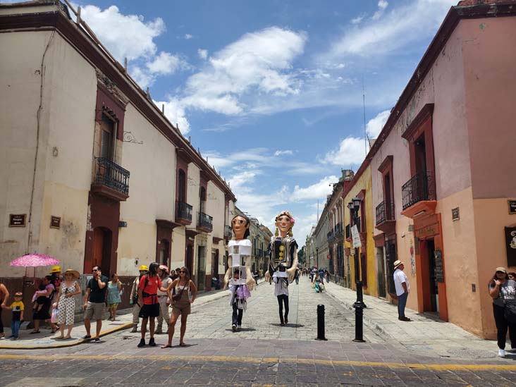 Calle Macedonio Alcal&aacute;, Oaxaca, M&eacute;xico, August 19, 2023