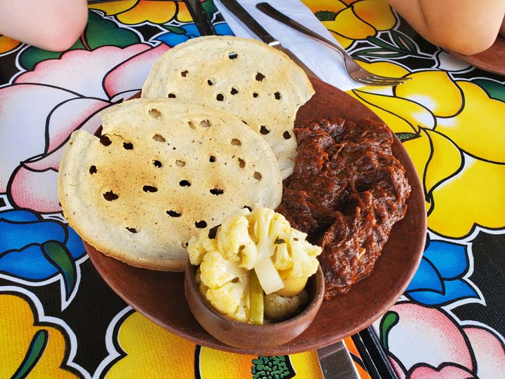 Estofado Istme&ntilde;o, Terraza Istmo, Oaxaca, M&eacute;xico, August 19, 2023