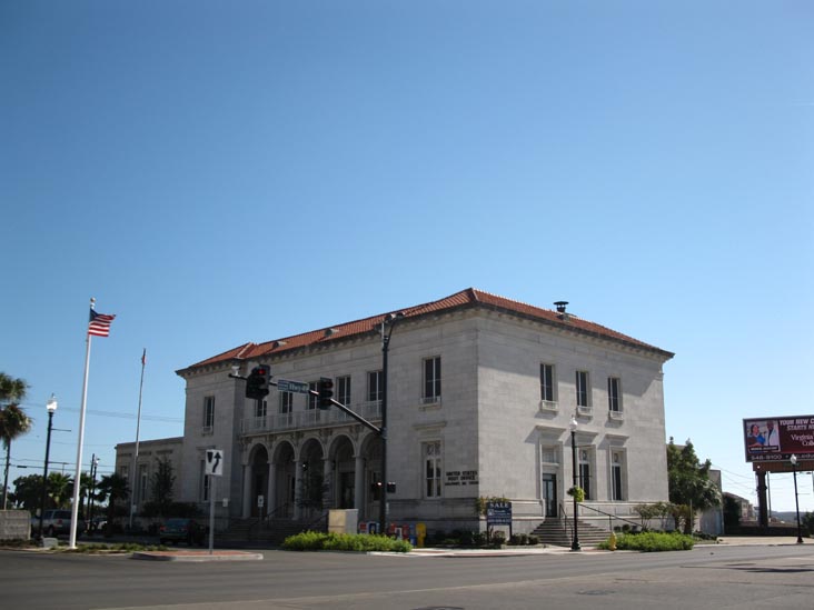 US Post Office Building, 13th Street and 25th Avenue, Gulfport, Mississippi