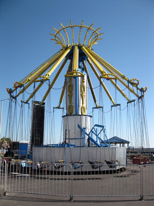 Yo Yo, Pass Christian Oyster Festival, Pass Christian Harbor, Pass Christian, Mississippi, November 13, 2010