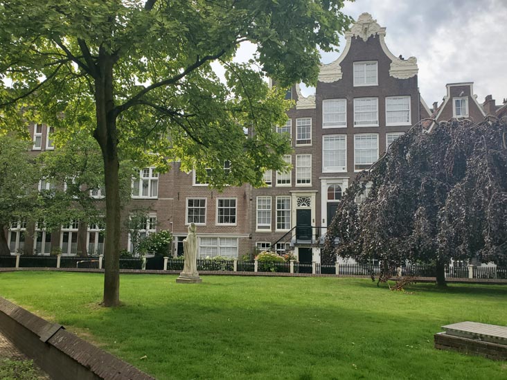 Begijnhof, Amsterdam, Netherlands, July 19, 2025