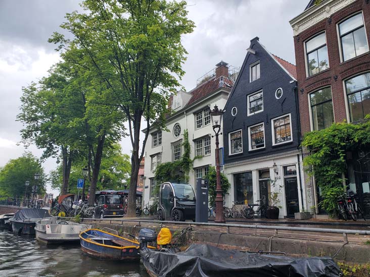 Lijnbaansgracht Canal, Canal Tours Amsterdam Pedal Boat Tour, Amsterdam, Netherlands, July 20, 2025