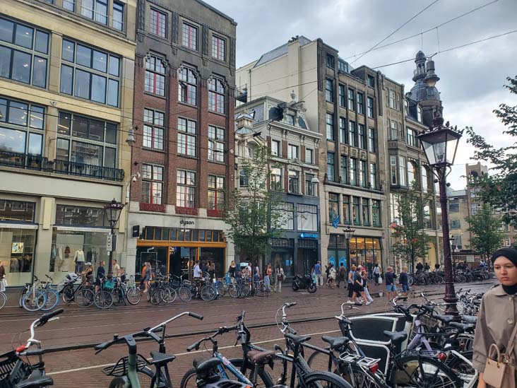 Koningsplein, Amsterdam, Netherlands, July 20, 2025