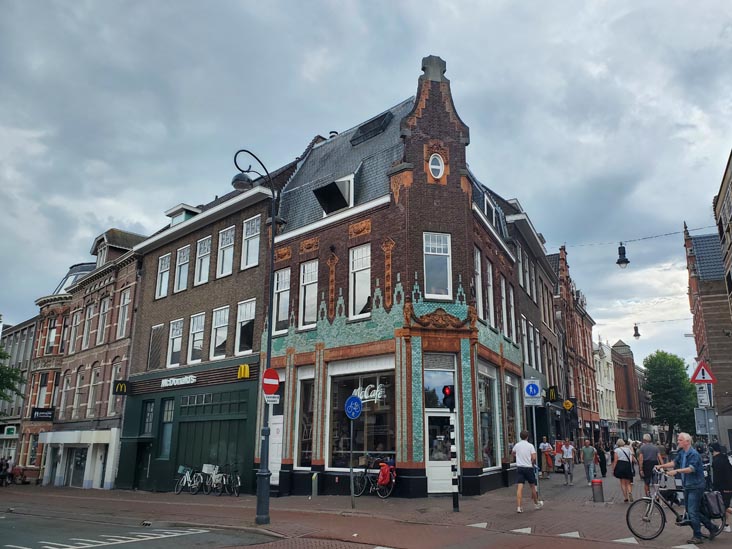 McDonald's, Grote Houtstraat 75, Haarlem, Netherlands, July 21, 2025