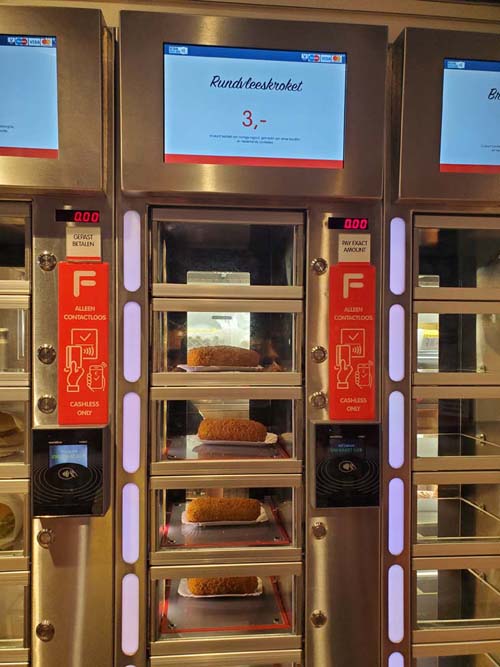 Rundvleeskroket, Febo, Zaandam, Netherlands, July 20, 2025