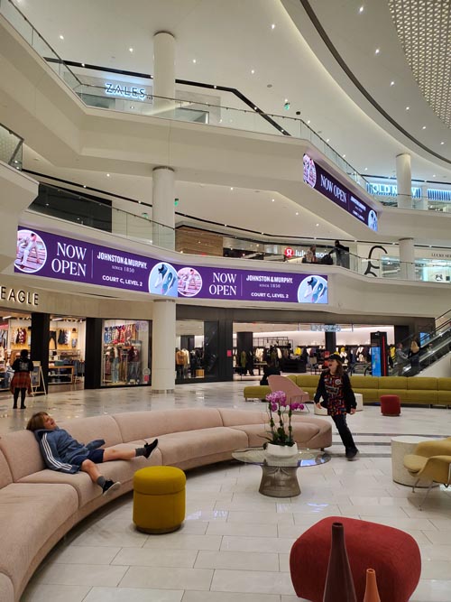 American Dream, East Rutherford, New Jersey, October 5, 2022