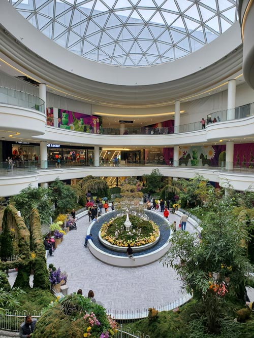 American Dream, East Rutherford, New Jersey, October 5, 2022