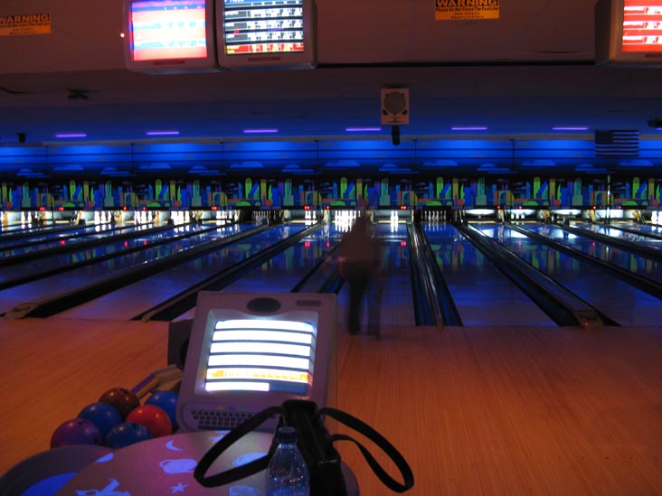 Laurel Lanes, 2825 Route 73 South, Maple Shade, New Jersey